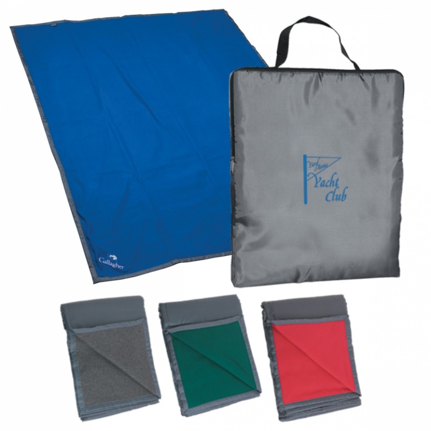 Reversible FleeceNylon Blanket With Carry Case
